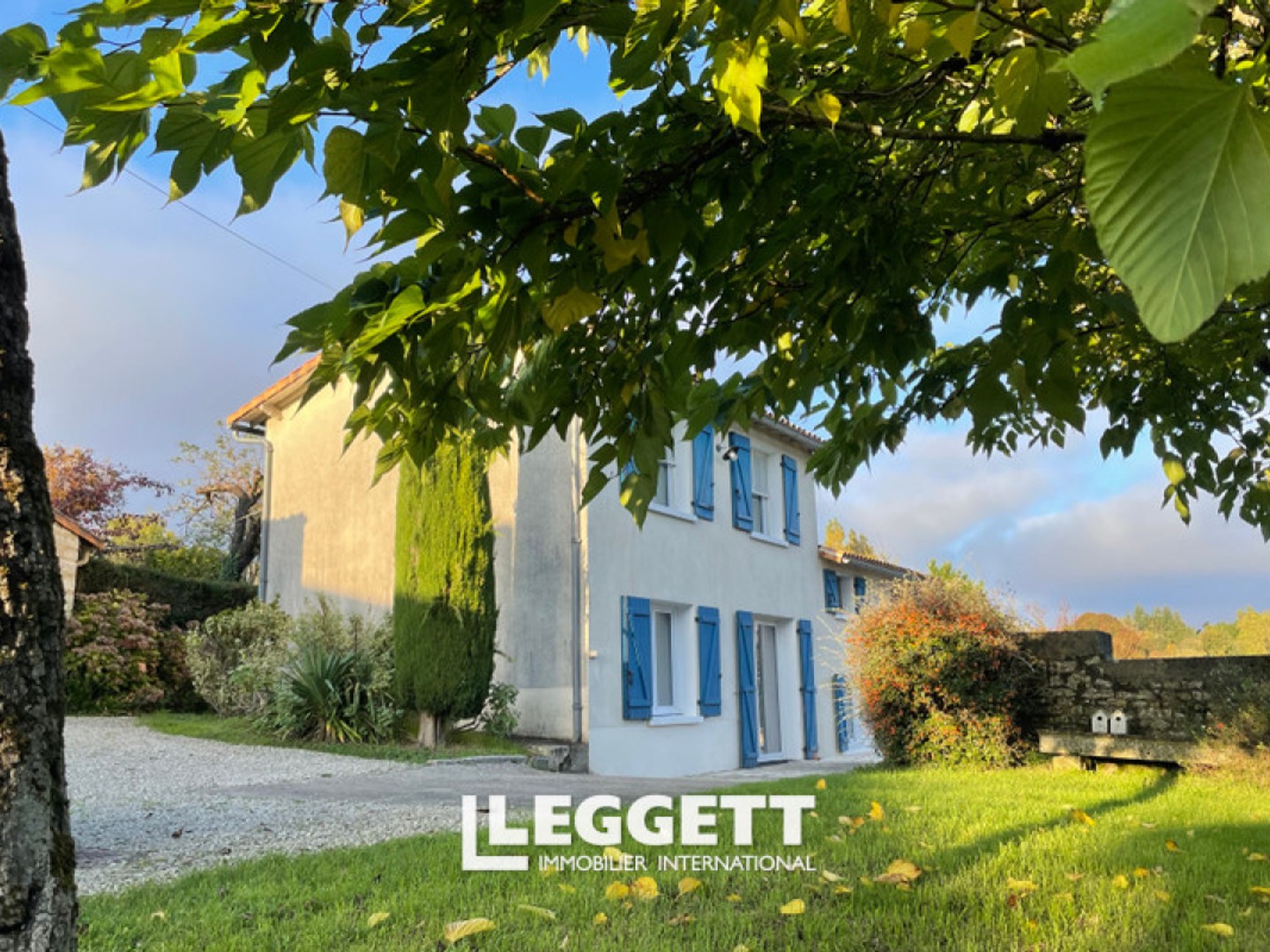 maison 7 pièce(s), CHEF-BOUTONNE