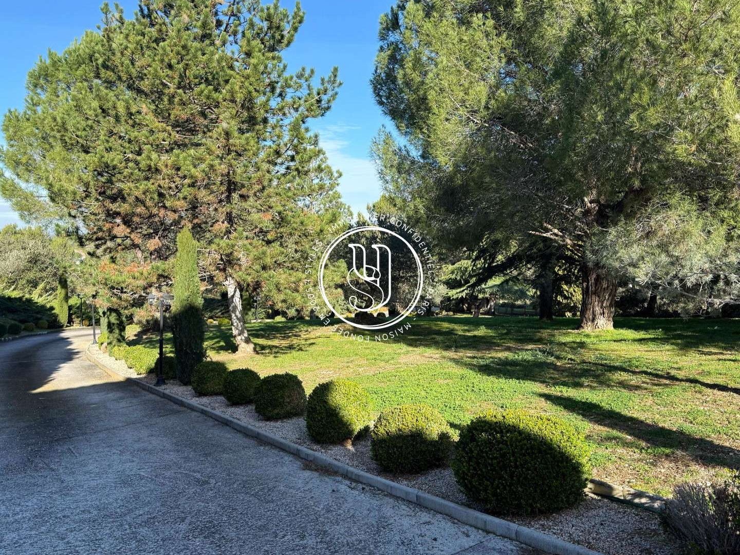 Maison à vendre - 180m2 - Saint-Rémy-De-Pro... (13210)