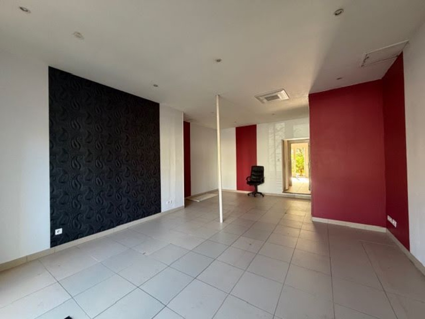 Bureaux 65 m²
