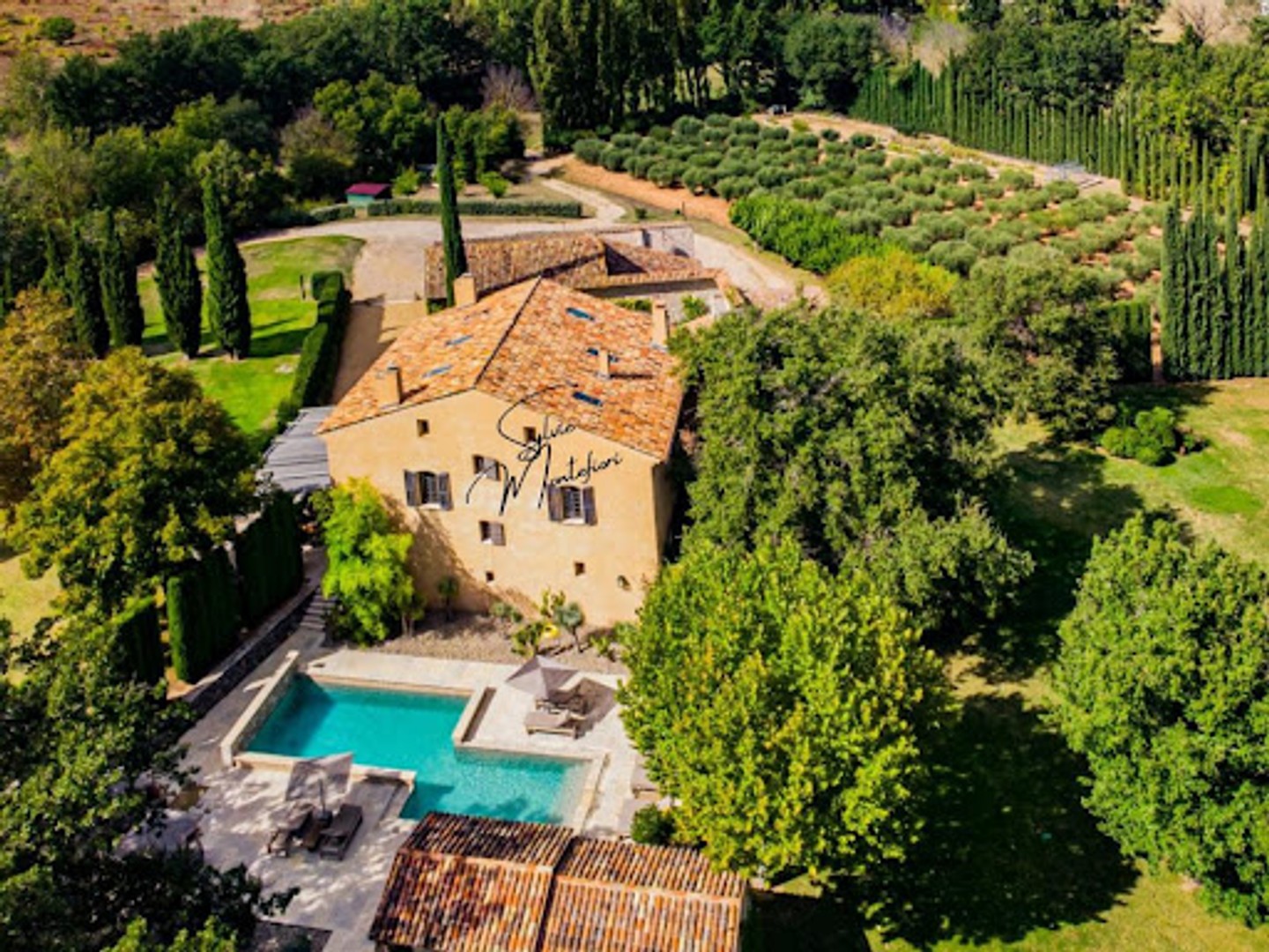 Maison 15 pièces 700 m²