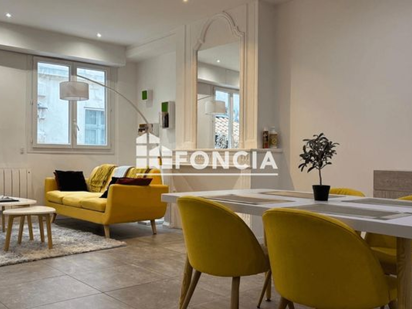 Immeuble à vendre - 74m2 - Bordeaux (33000)