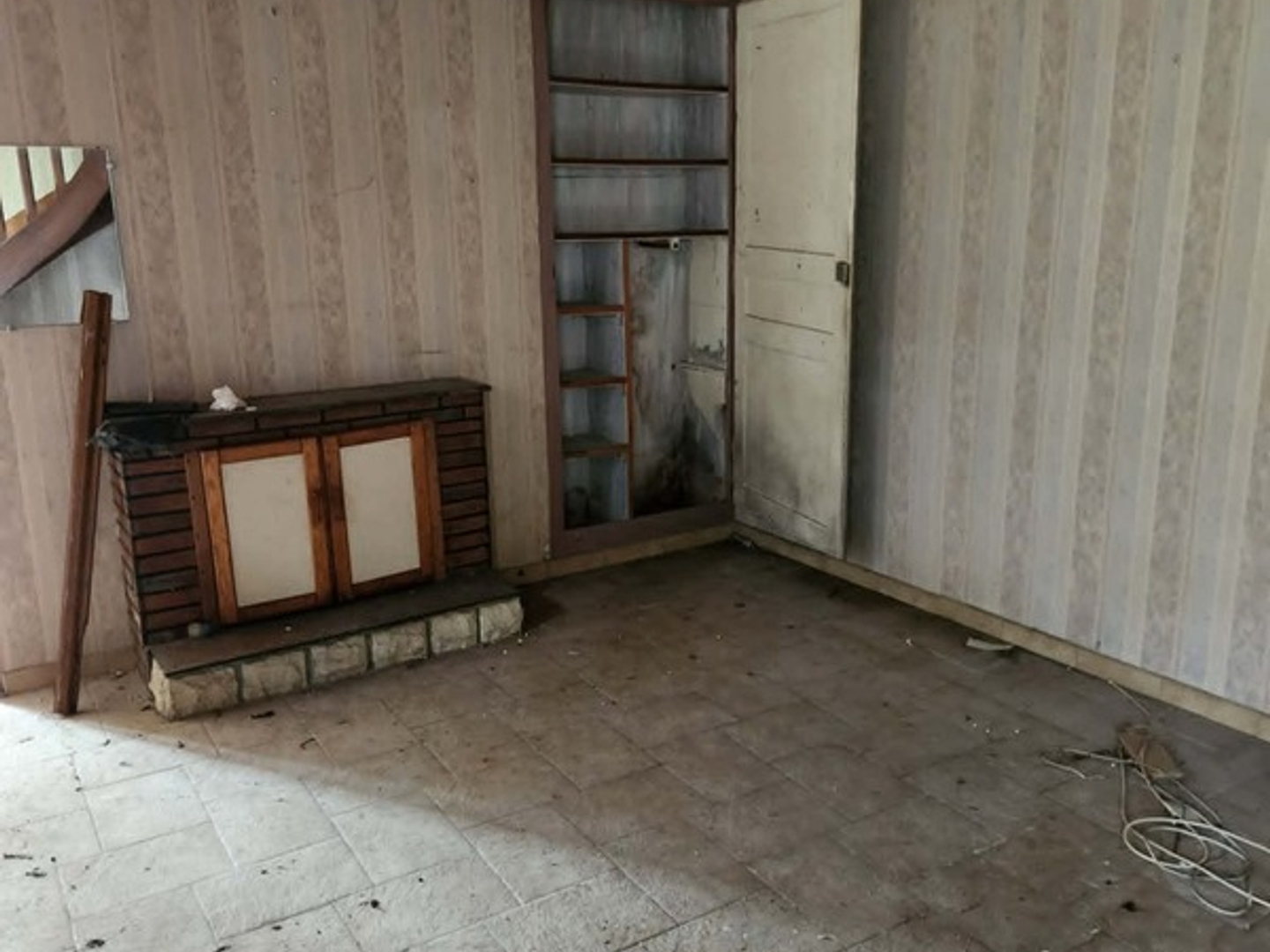 Maison à vendre - 3 pièces - 900m2 - Chevillon (52170)