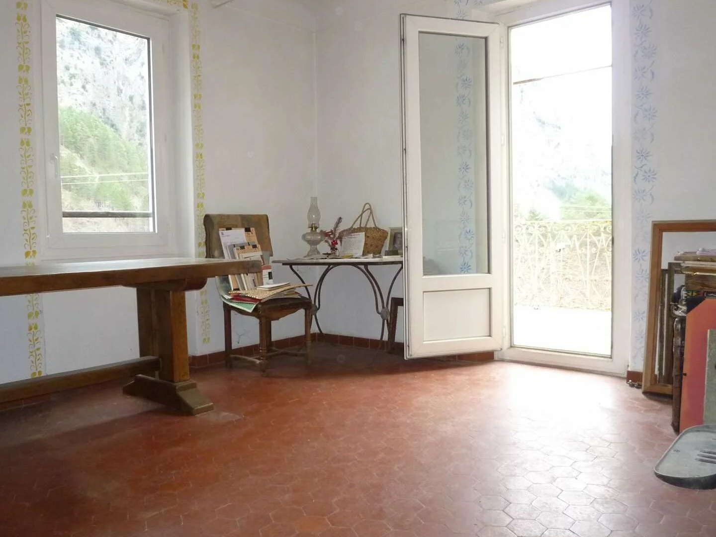 Appartement à vendre - 4 pièces - 120m2 - Touët-Sur-Var (06710)