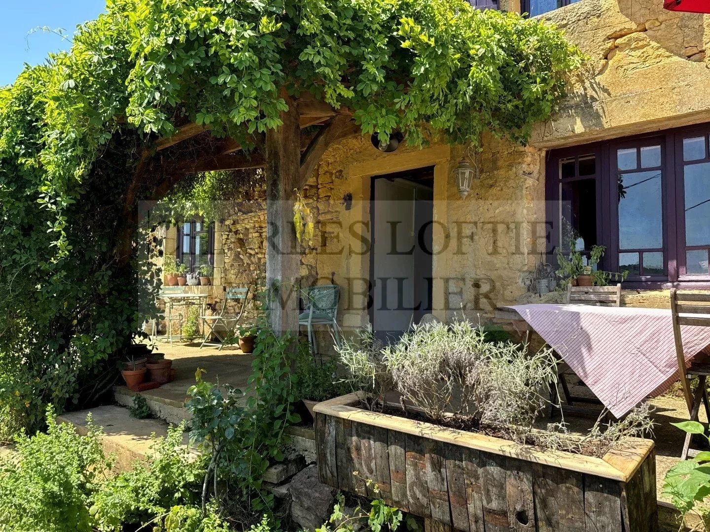 Maison à vendre - 7 pièces - 136m2 - Sainte-Foy-De-Belvès (24170)
