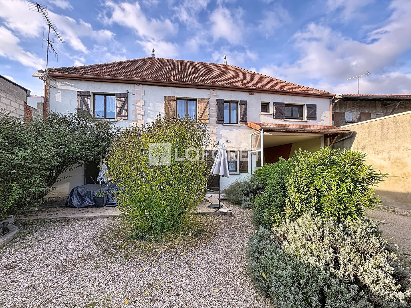 Immeuble de rapport 11 pièces 234 m²