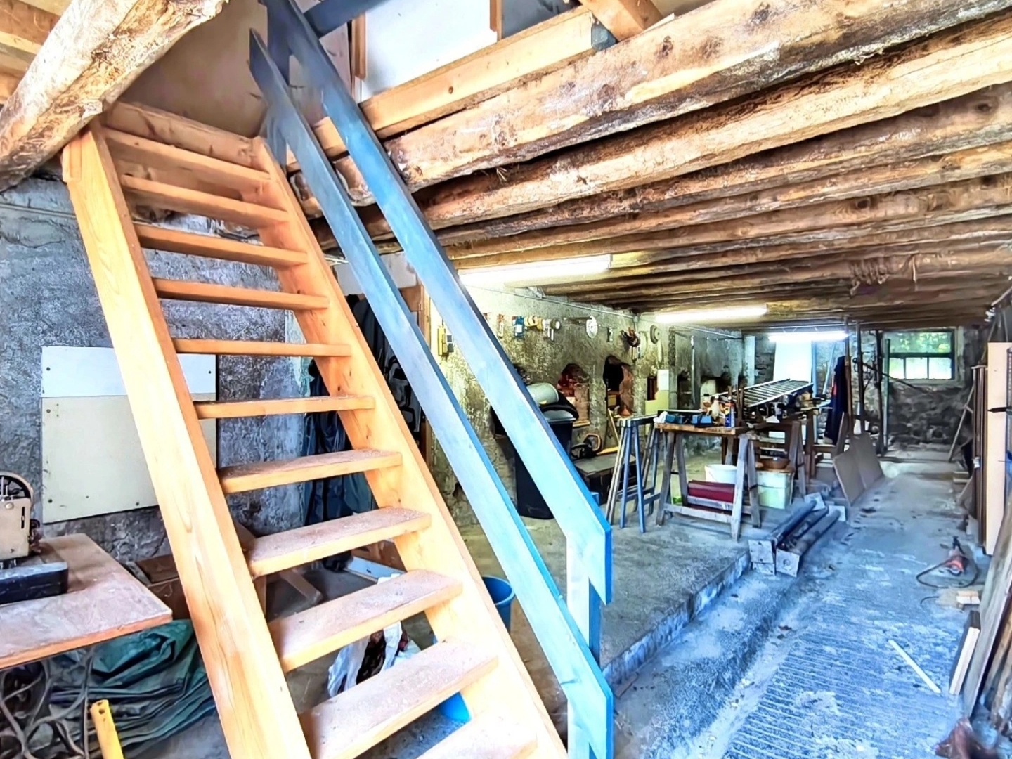 Maison à vendre - 3 pièces - 265m2 - Perrignier (74550)