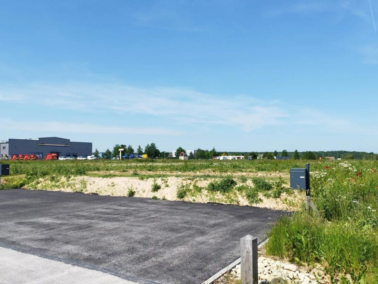 Terrain 1831 m²