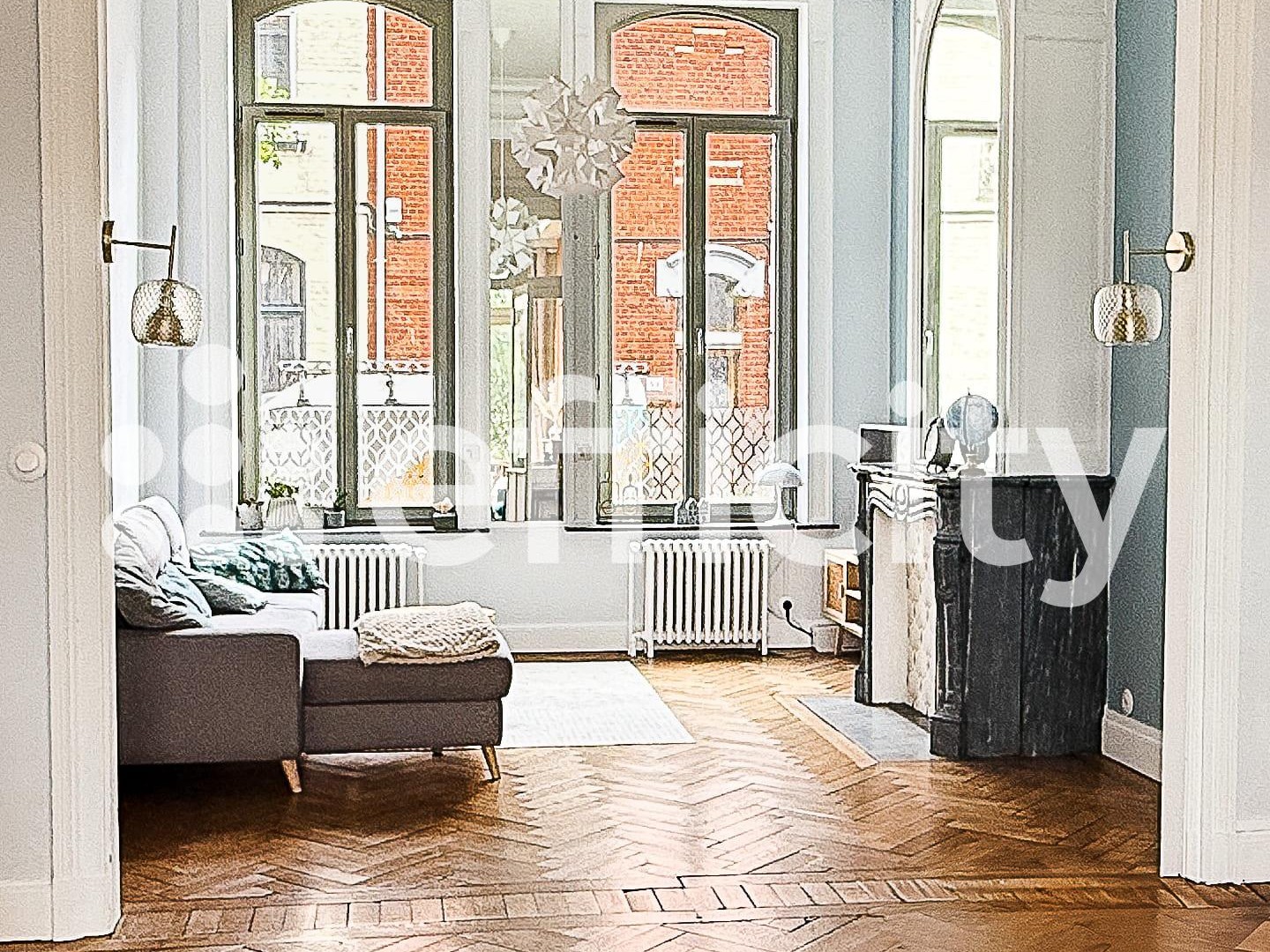 Maison 11 pièces 260 m²