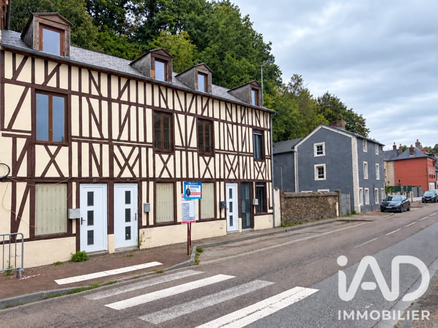 Immeuble à vendre - 8 pièces - 122m2 - Brionne (27800)