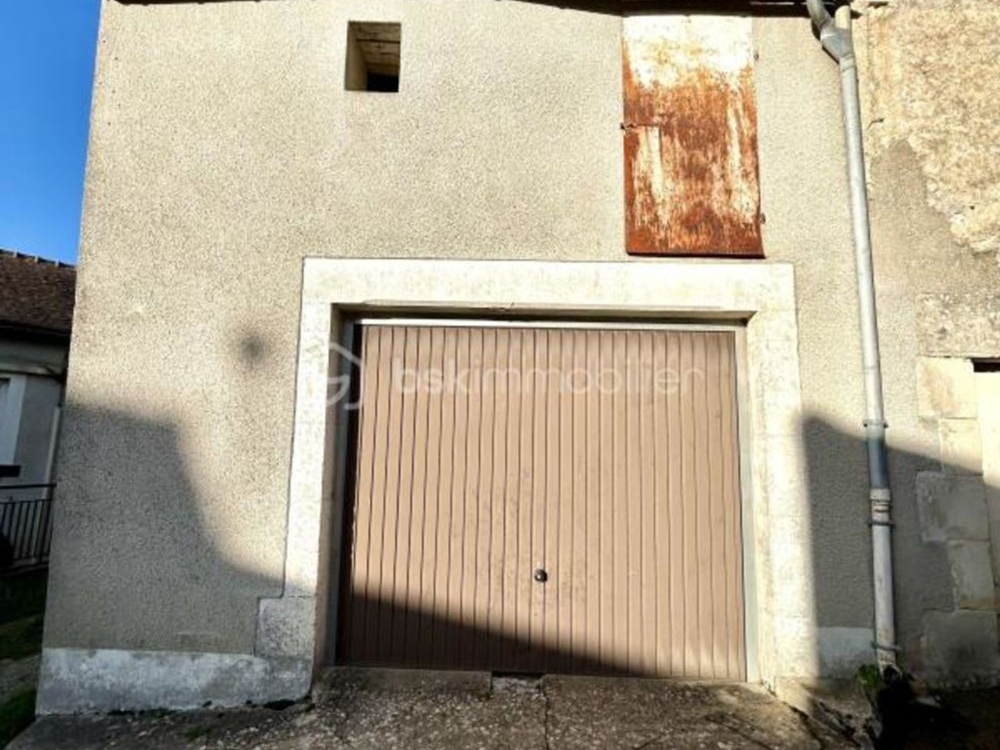 Parking / garage / box à vendre - Courgis (89800)