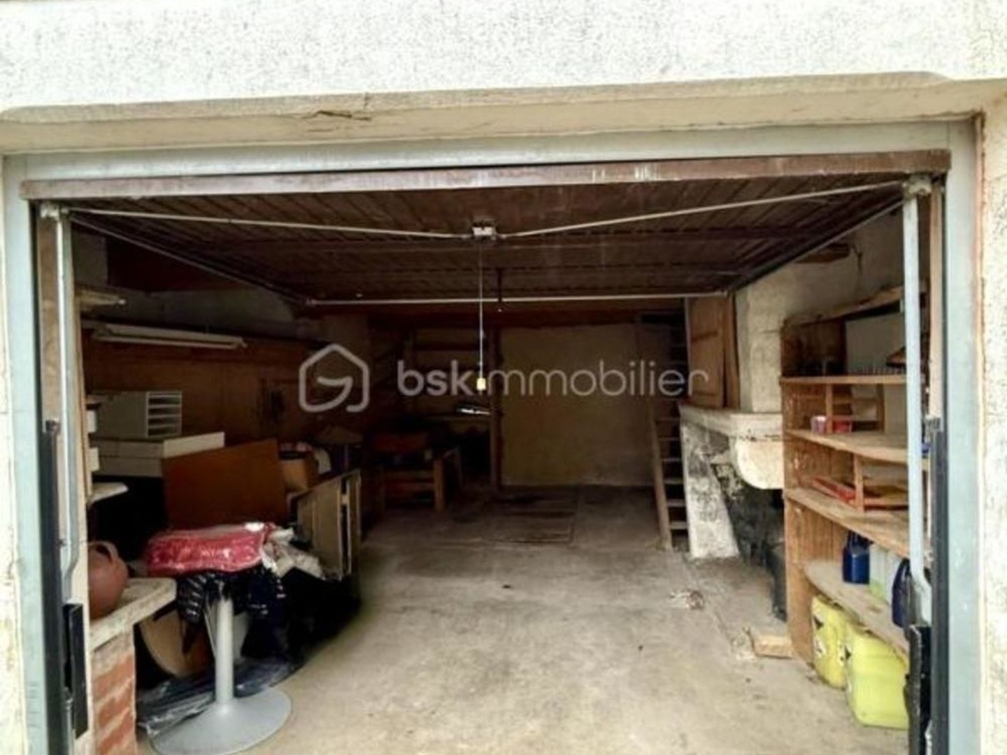 Parking / garage / box à vendre - Courgis (89800)