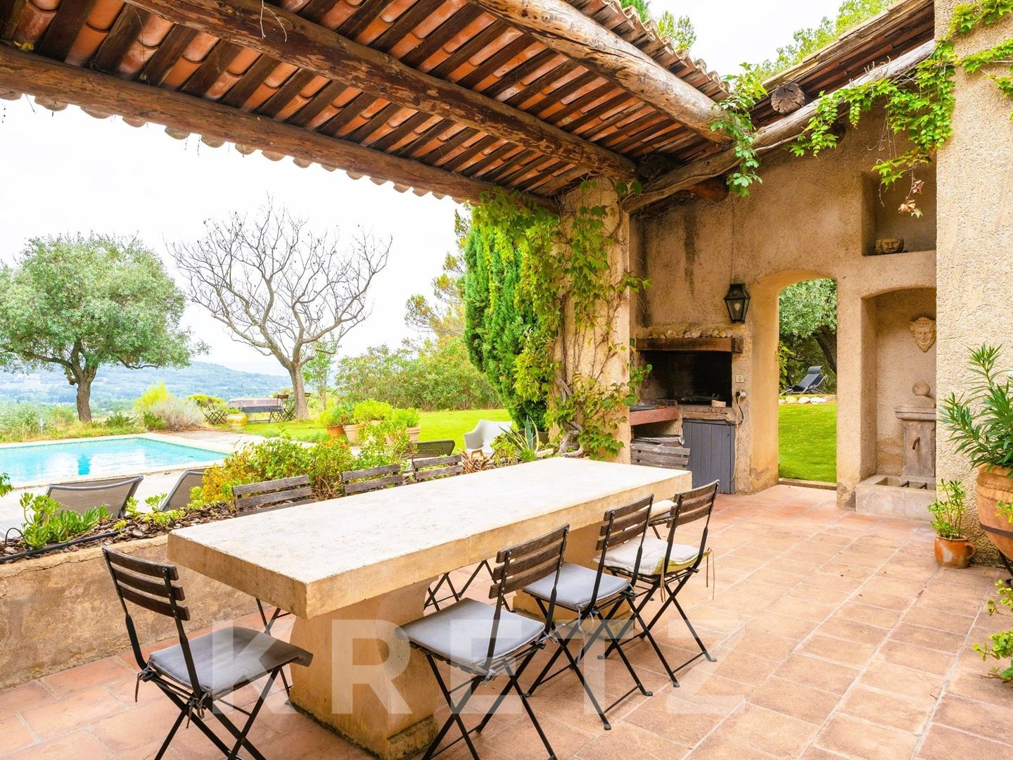 Maison à vendre - 7 pièces - 170m2 - Lourmarin (84160)