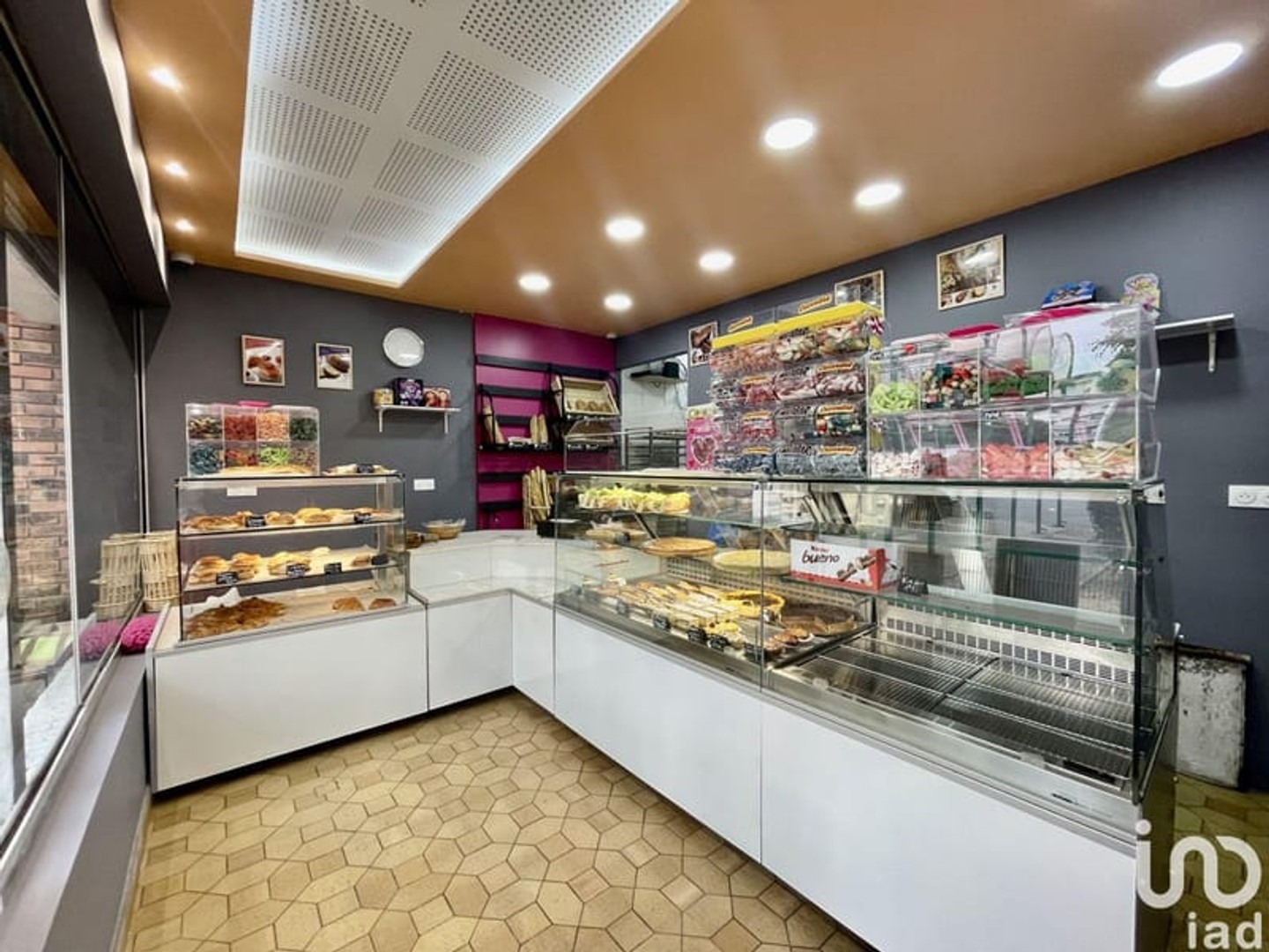 Immeuble commercial 42 m²