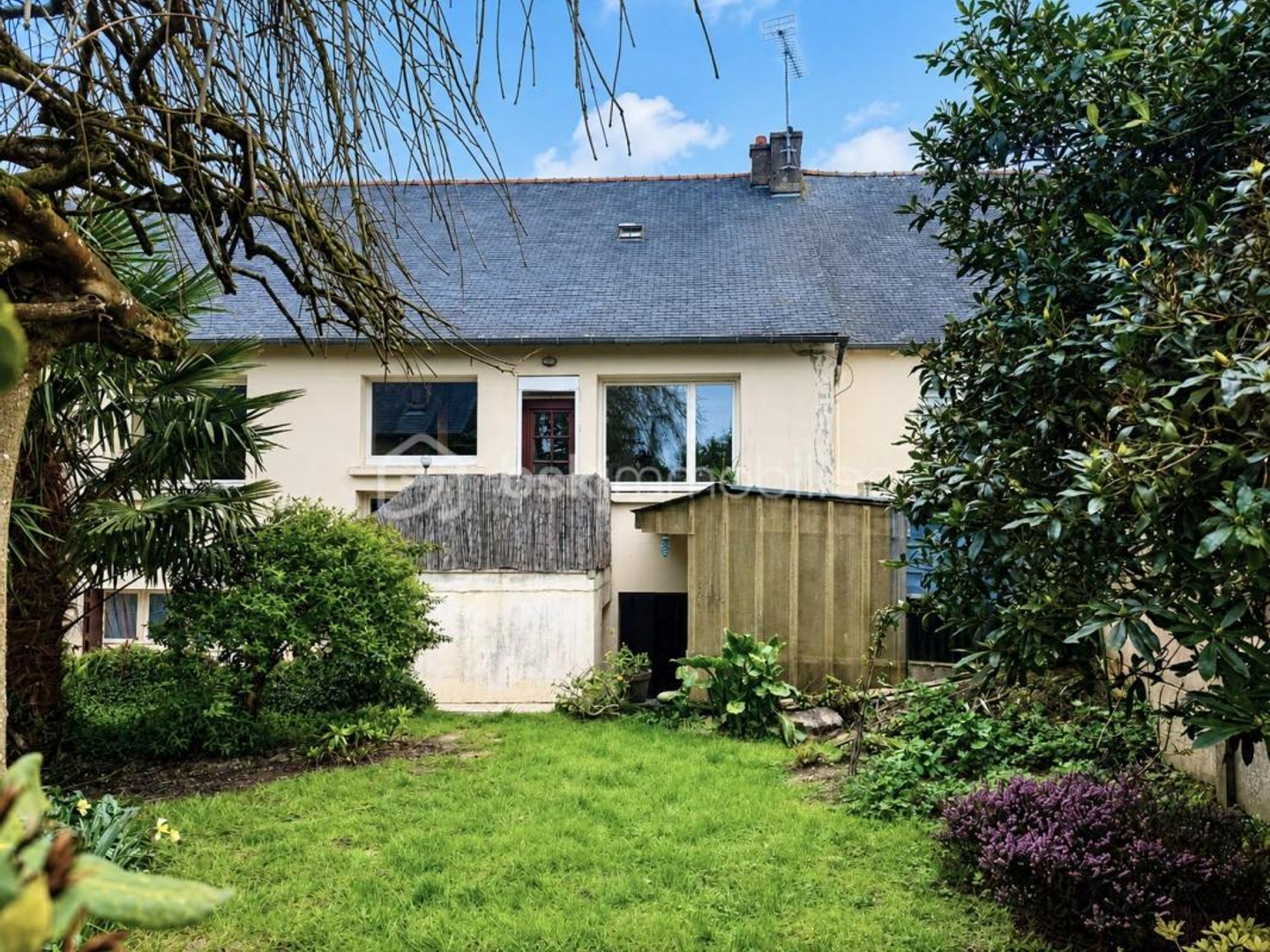 Opportunité : Maison de ville 133 m² habitables avec jolie jardin au calme