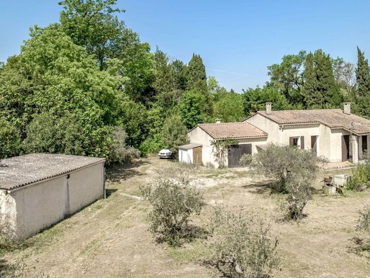 Parking / garage / box à vendre - 3938m2 - Saint-Rémy-De-Pro... (13210)