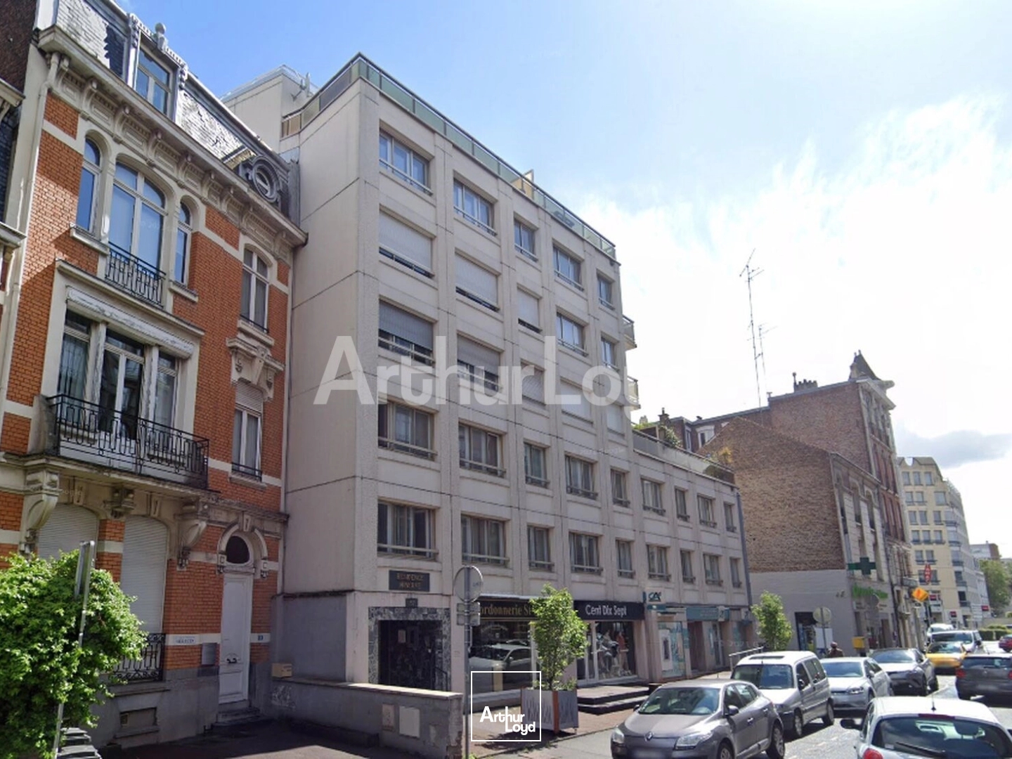 Bureaux à vendre La Madeleine - 258 m² avec stationnements, emplacement stratégique aux portes de Lille