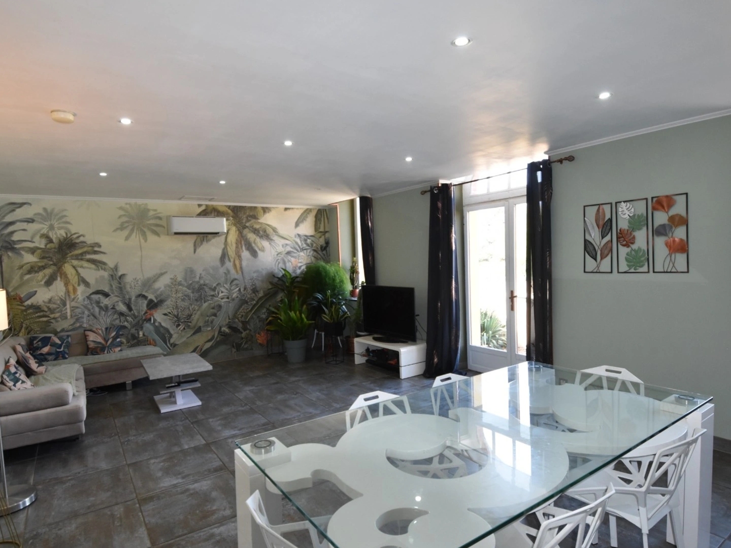 Maison à vendre - 8 pièces - 201m2 - Saint-Aubin-Sur-L... (71140)