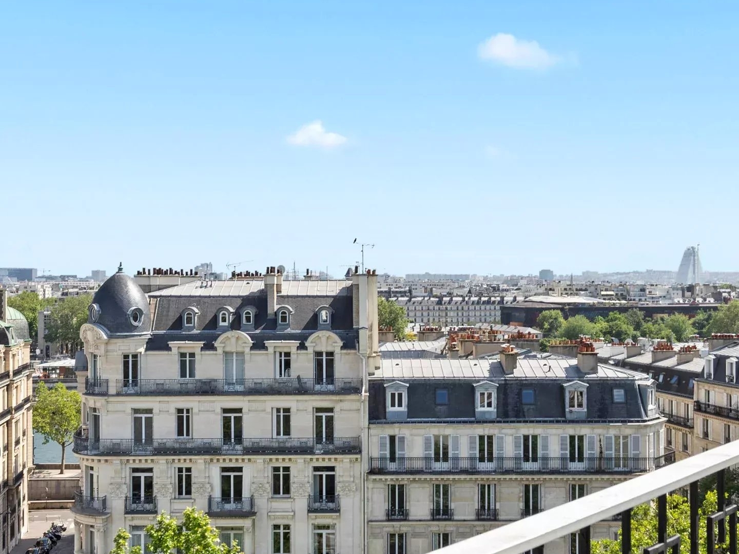 Paris XVIe - Pont d'Alma - Vues exceptionnelles et grand balcon