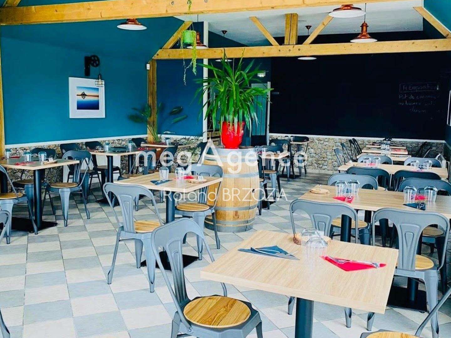AV immeuble restaurant de 1780m² Mont Saint Michel