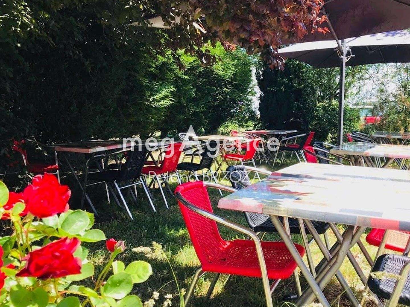 Immeuble à vendre - 1780m2 - Courtils (50220)