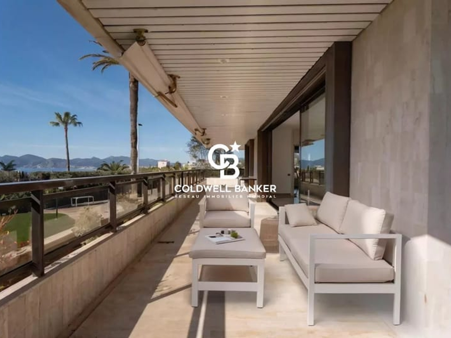 APPARTEMENT CANNES CROIX DES GARDES AVEC TERASSE ET JARDIN PRIVATIF