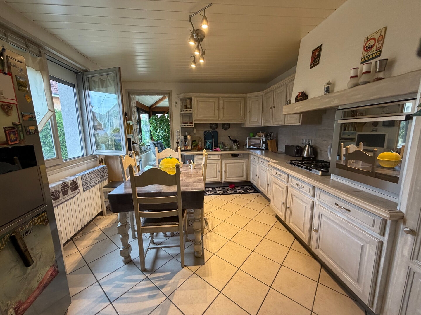 Maison à vendre - 5 pièces - 154m2 - Ciry-Le-Noble (71420)