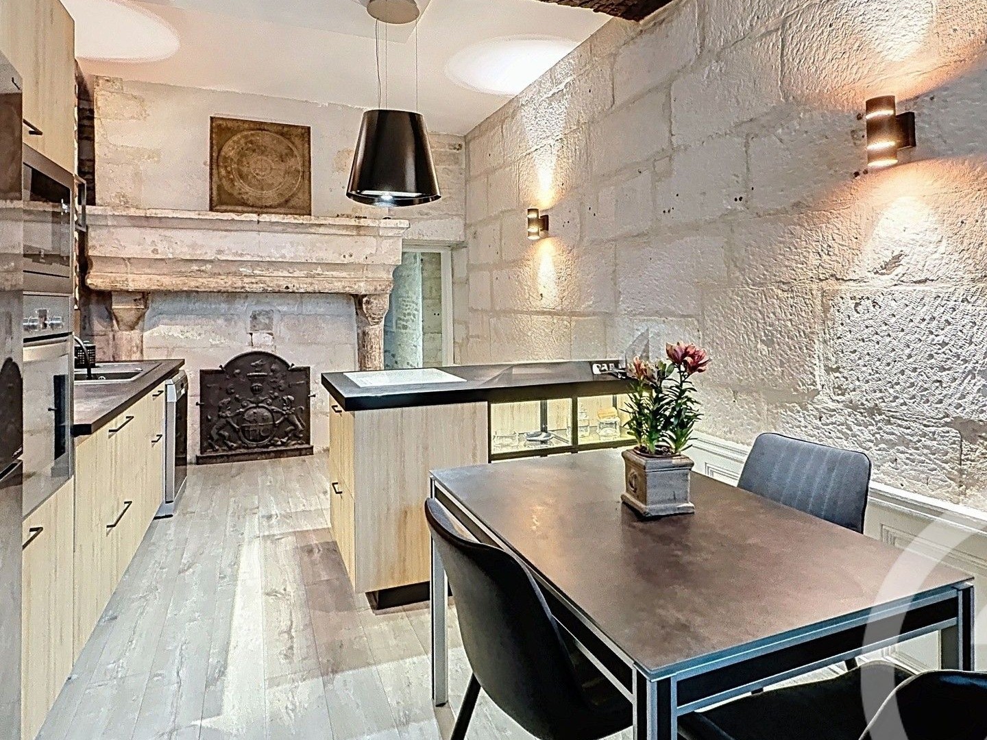 Appartement 5 pièces 155 m²