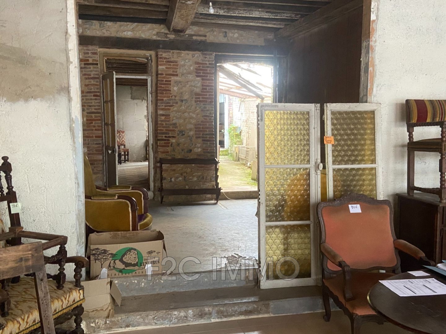 Immeuble commercial 167 m²