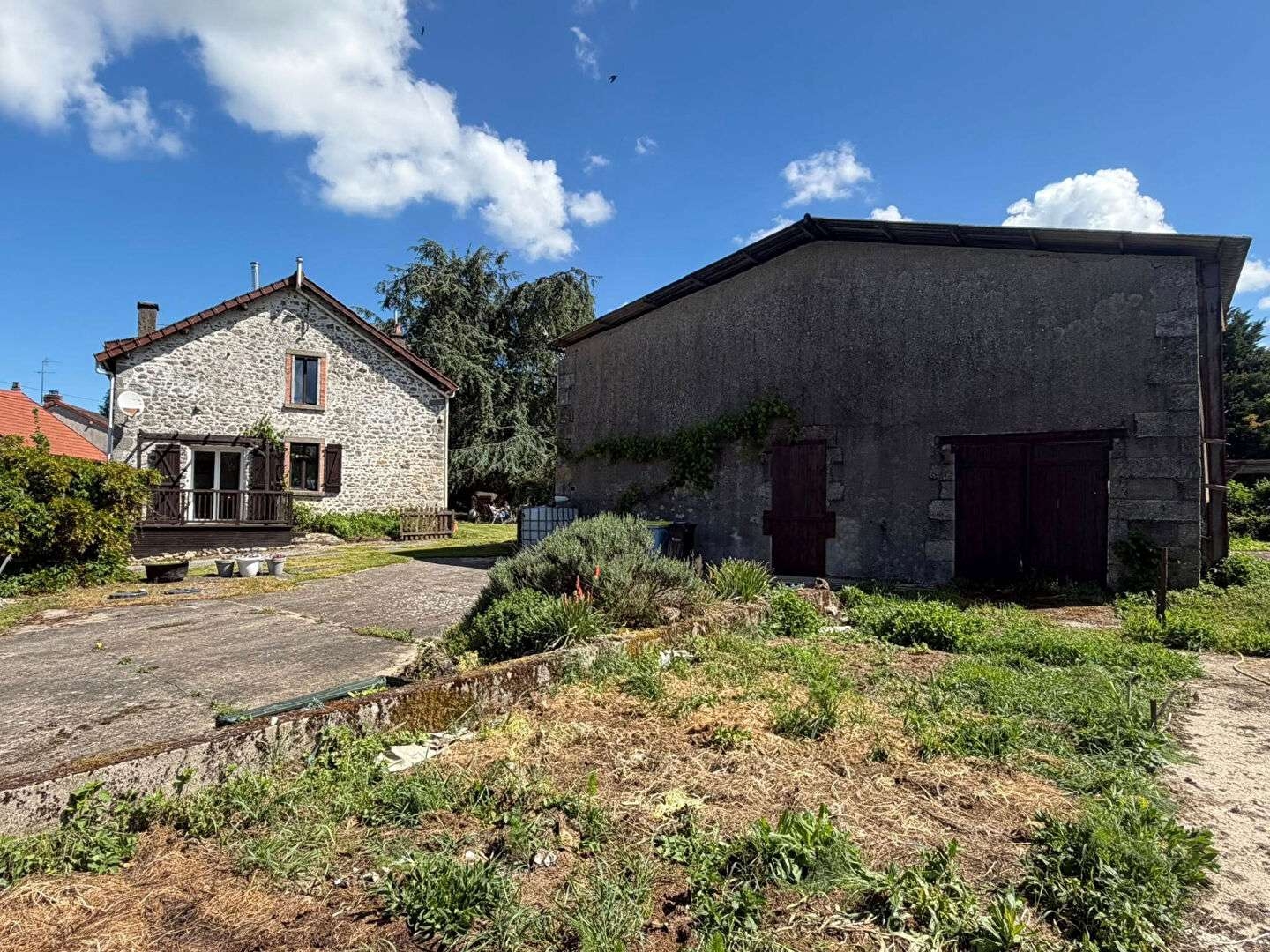 Maison à vendre - 6 pièces - 199m2 - La Souterraine (23300)
