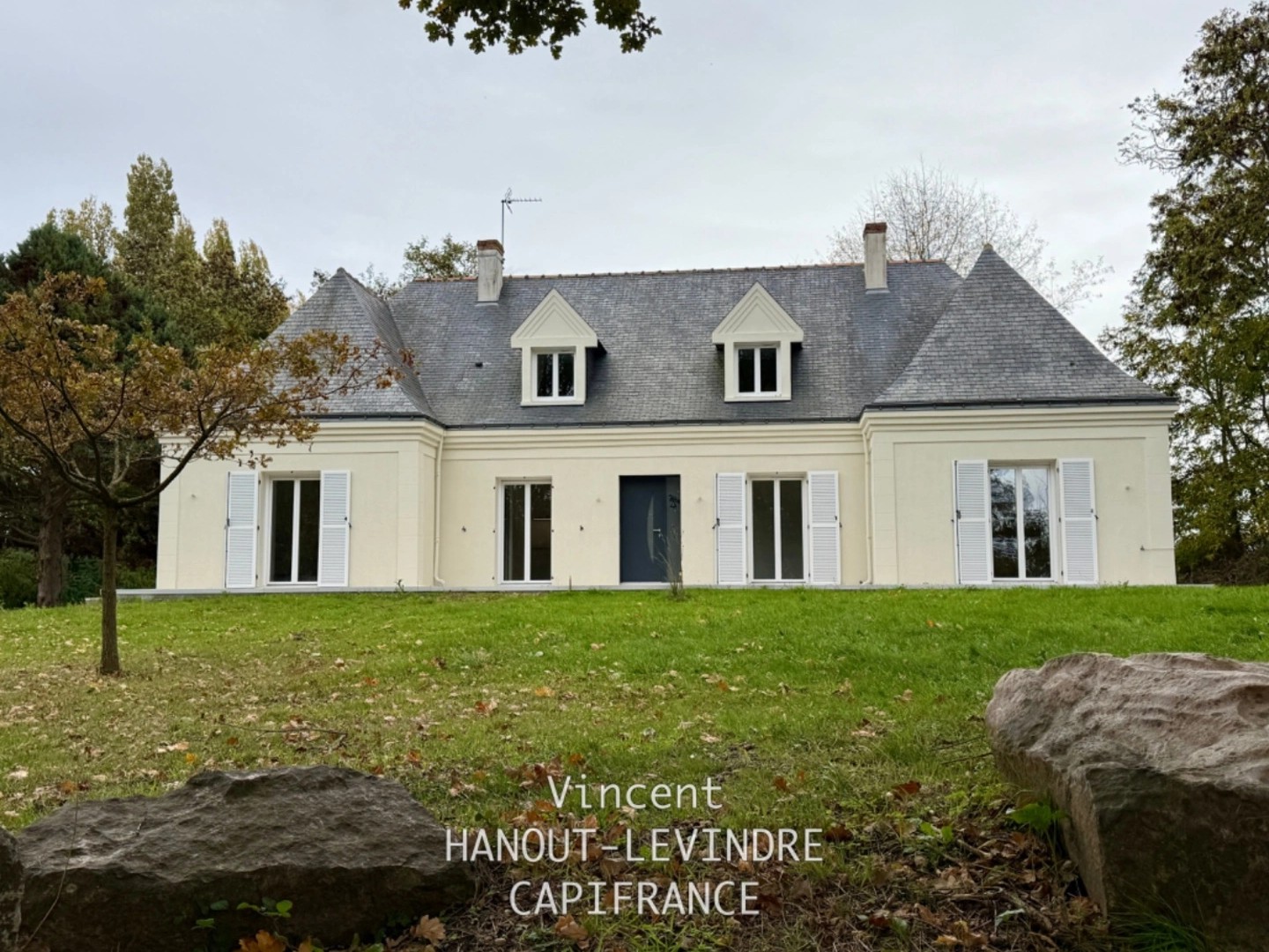 Maison 12 pièces 248 m²