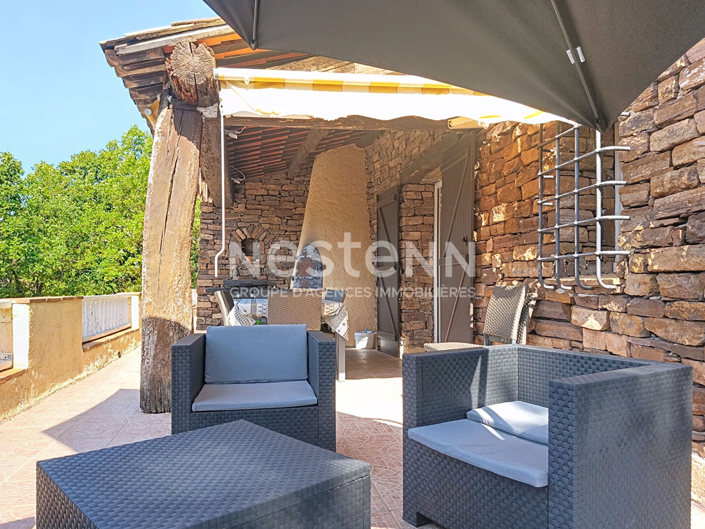Maison à vendre - 6 pièces - 183m2 - Saint-Vallier-De-... (06460)