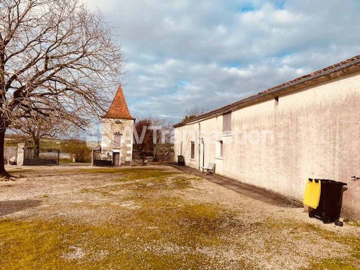 Maison à vendre - 6 pièces - 140m2 - Saint Leger (16250)