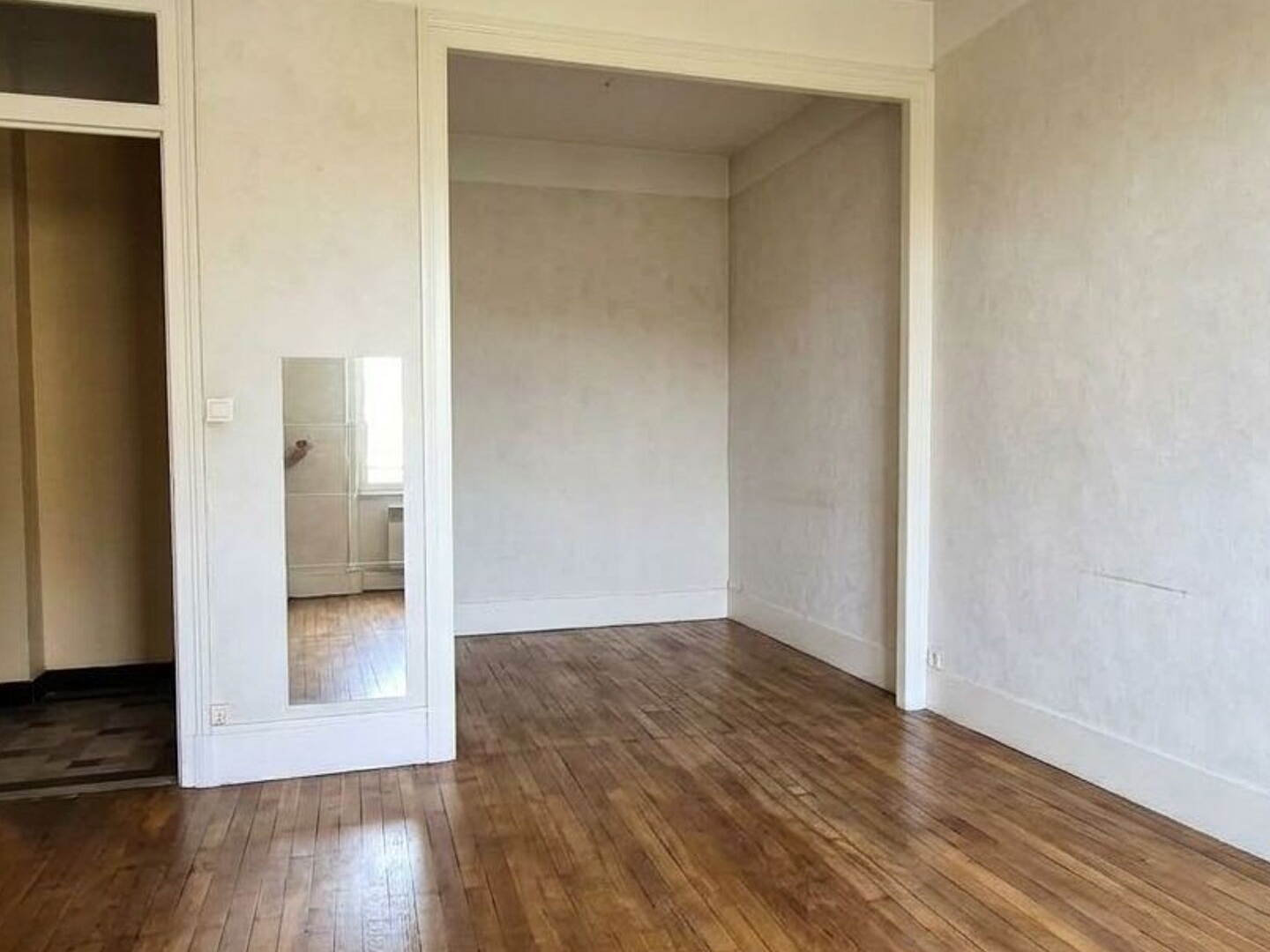 Appartement à vendre - 1 pièce - 44m2 - Lyon 8e (69008)