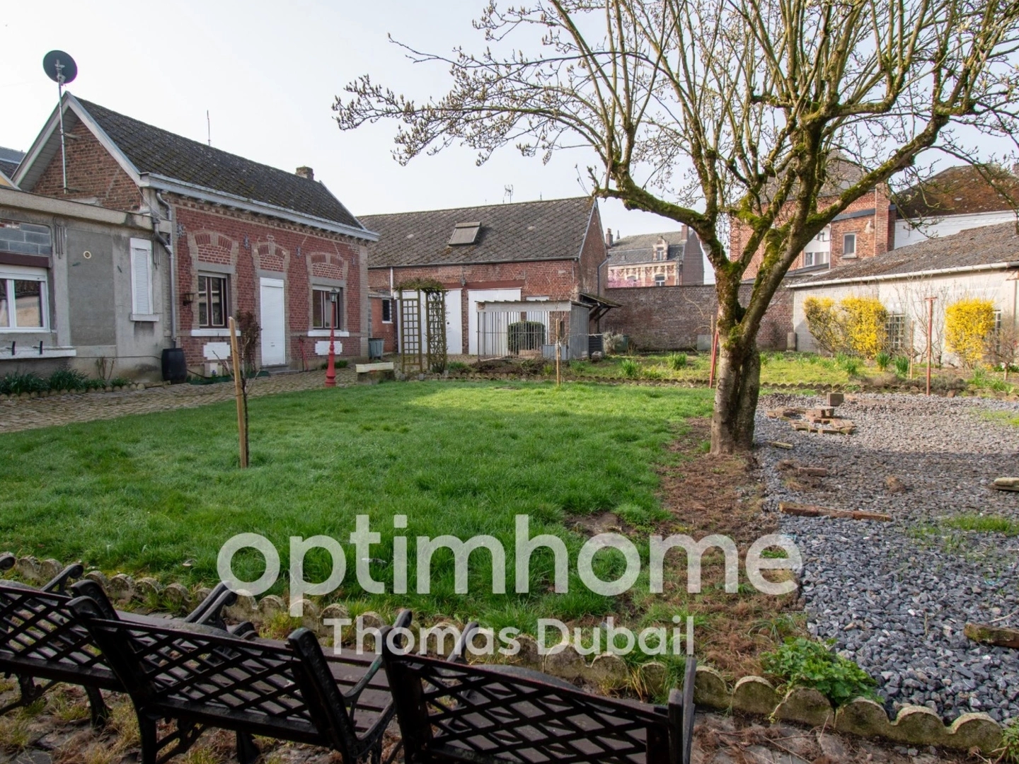 Maison à vendre - 6 pièces - 154m2 - Landrecies (59550)