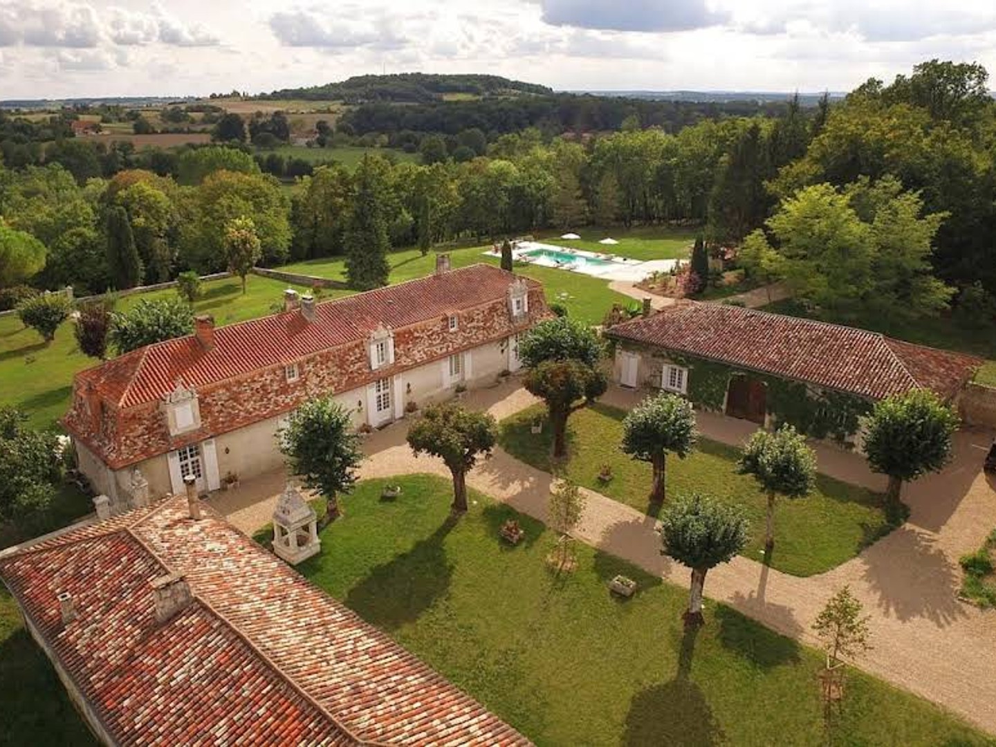 Propriété 1072 m²