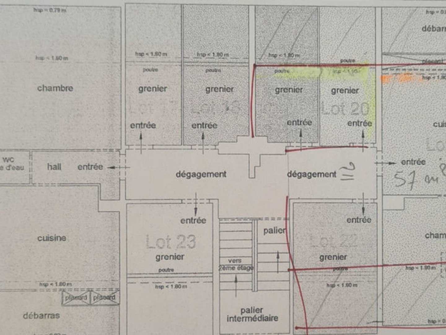 Appartement à rénover entièrement, fort potentiel !