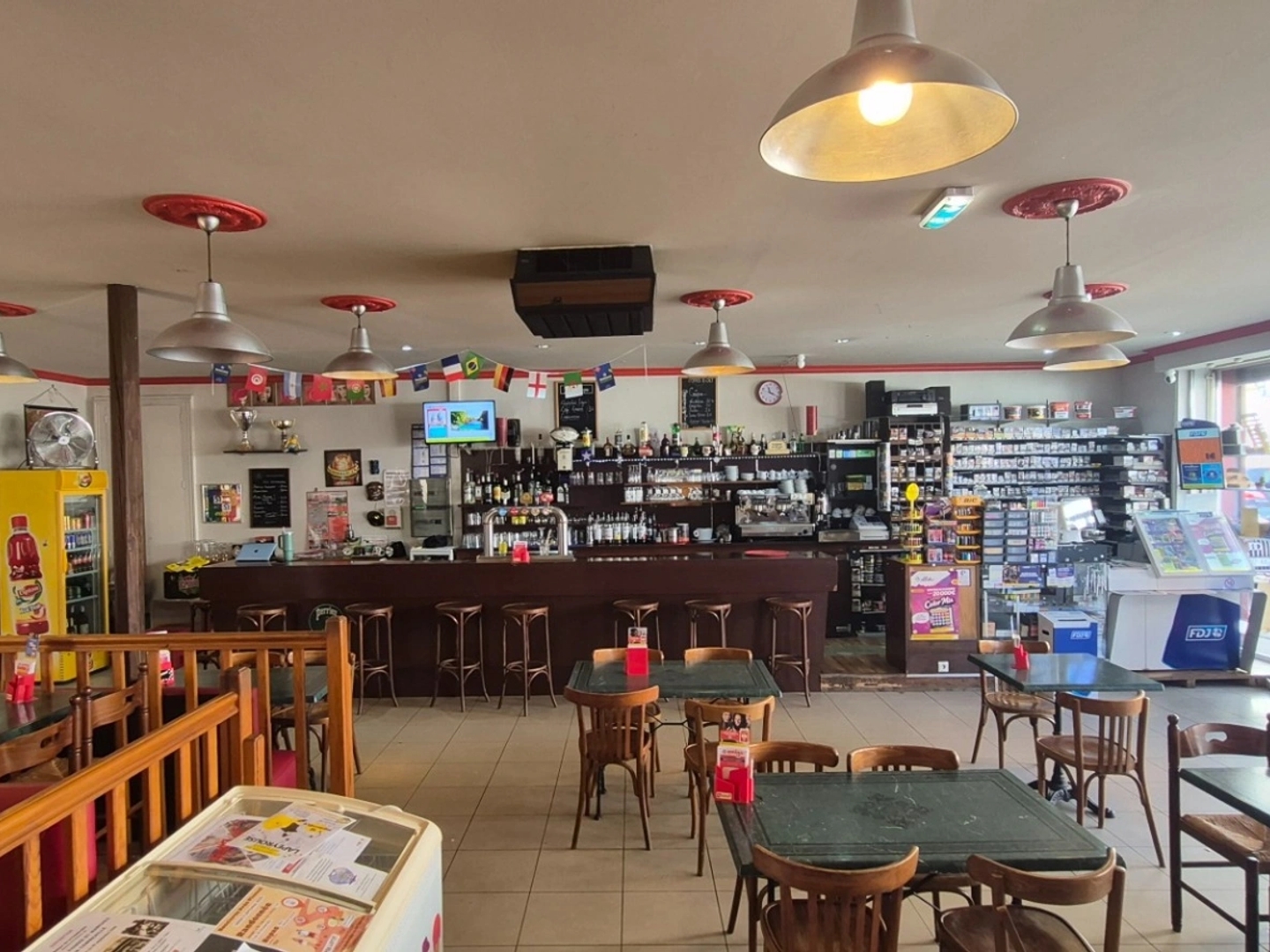 Fonds de commerce 5 pièces 90 m²