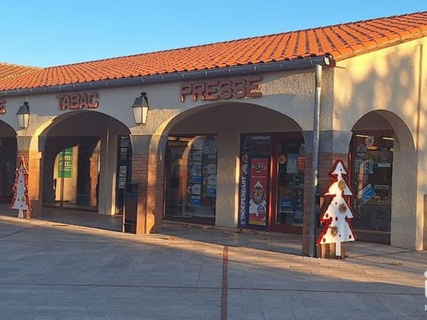 Magasin à vendre - 87m2 - Saint-Jean-Pla-De... (66490)