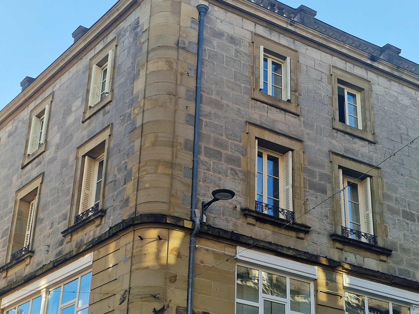 Appartement à vendre - 3 pièces - 84m2 - Brive-La-Gaillarde (19100)