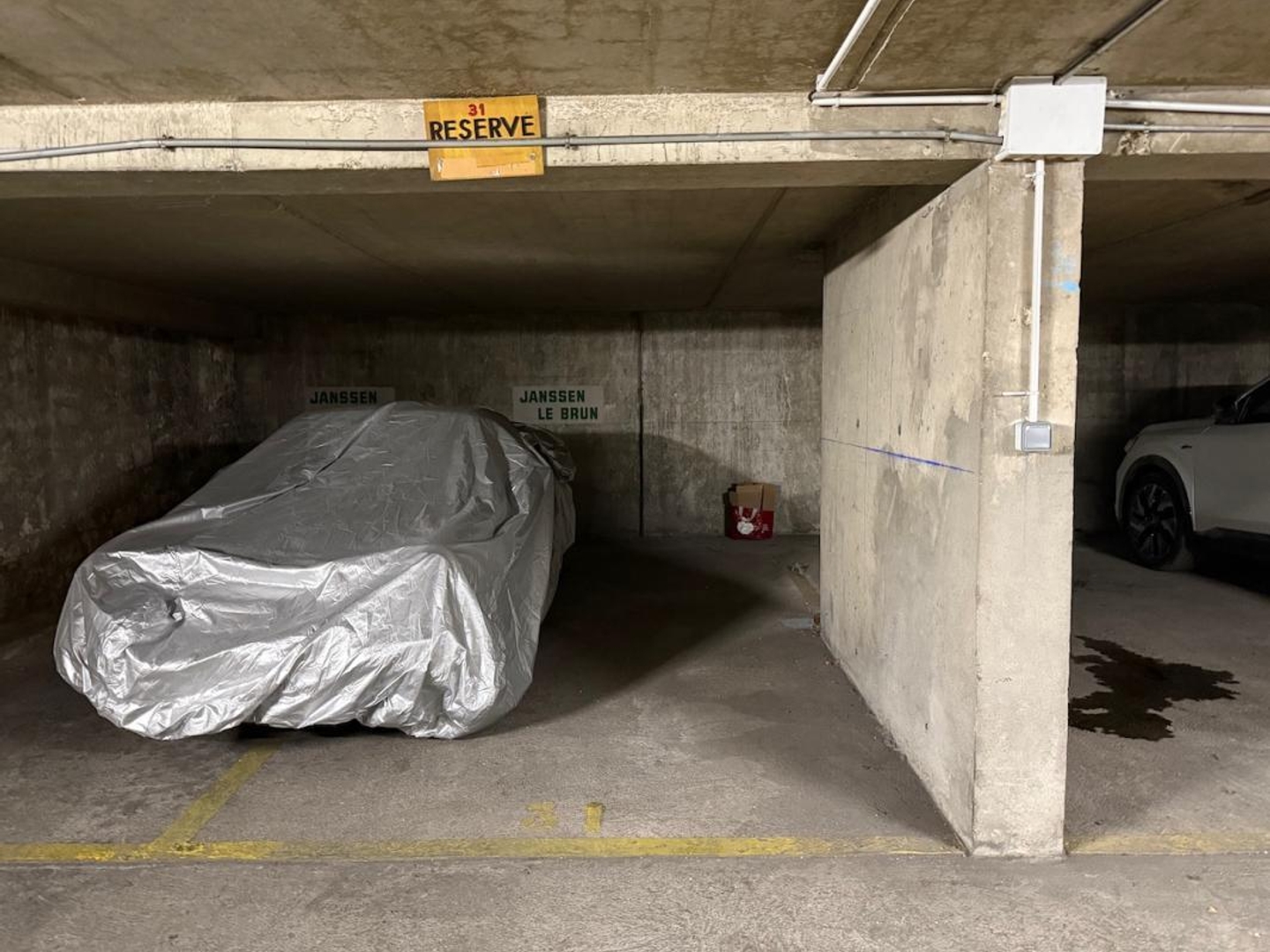 PARKING - PARIS 16