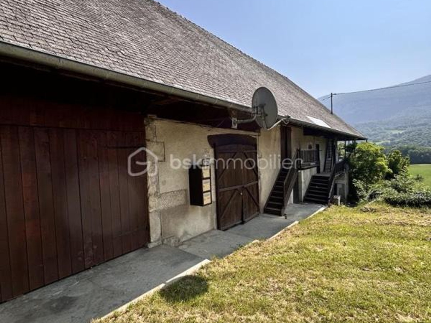 CORPS de FERME avec terrain constructible