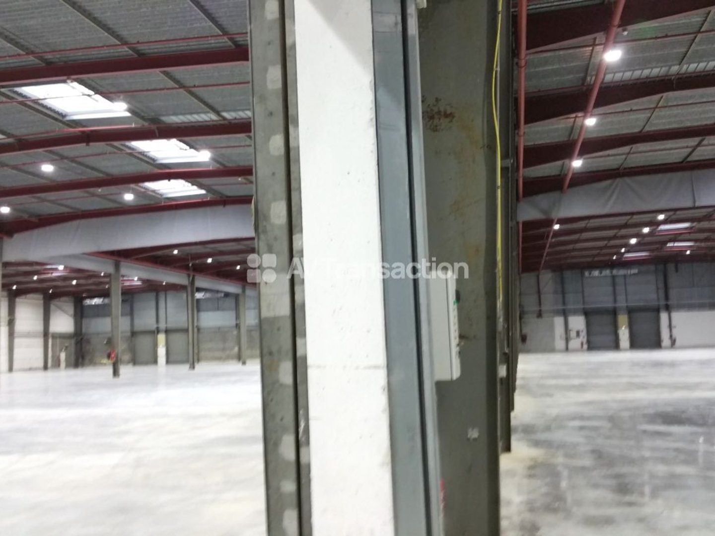 Bureaux à vendre - 10610m2 - Louviers (27400)
