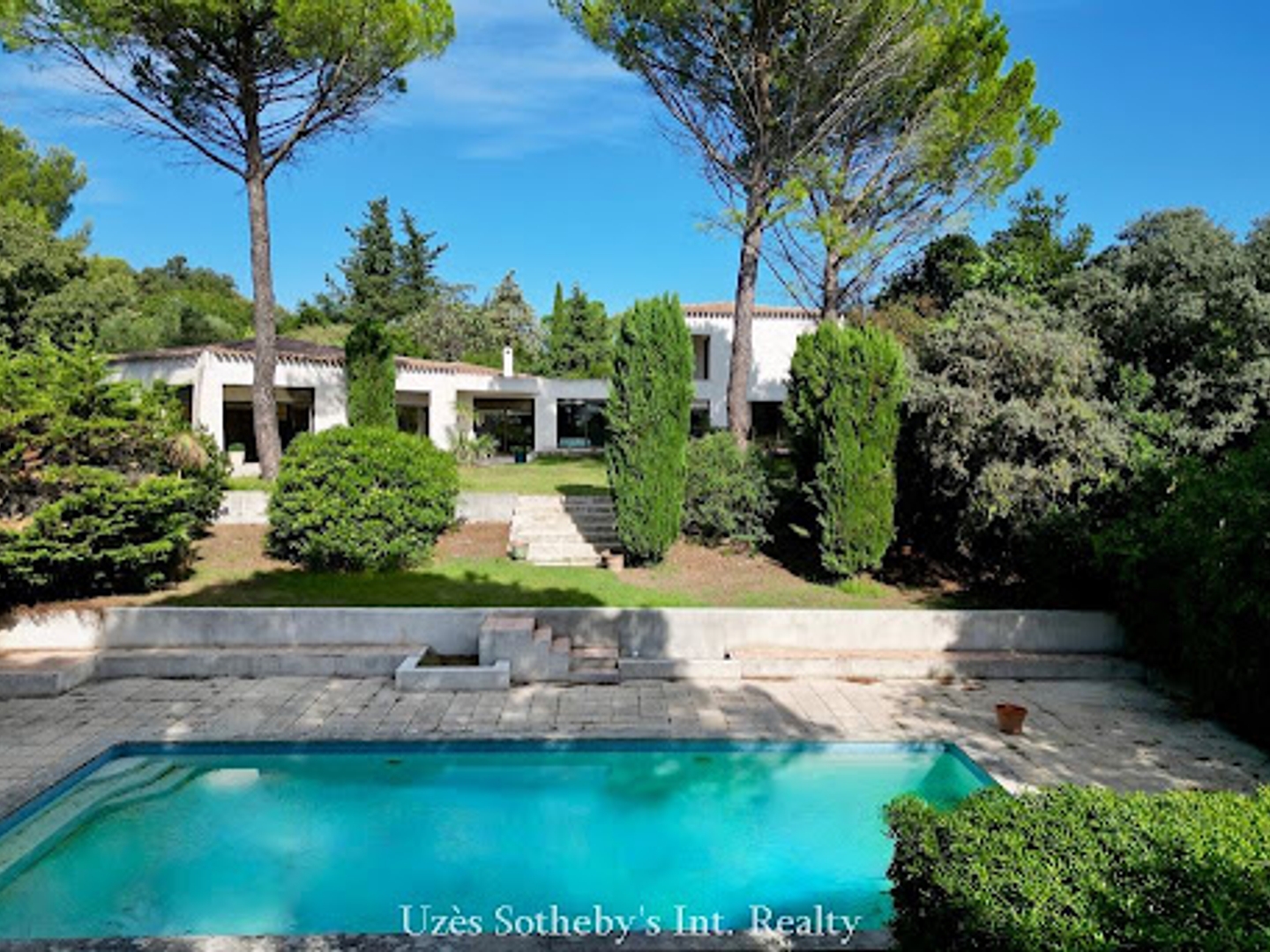 Maison à vendre - 6 pièces - 250m2 - Nîmes (30900)