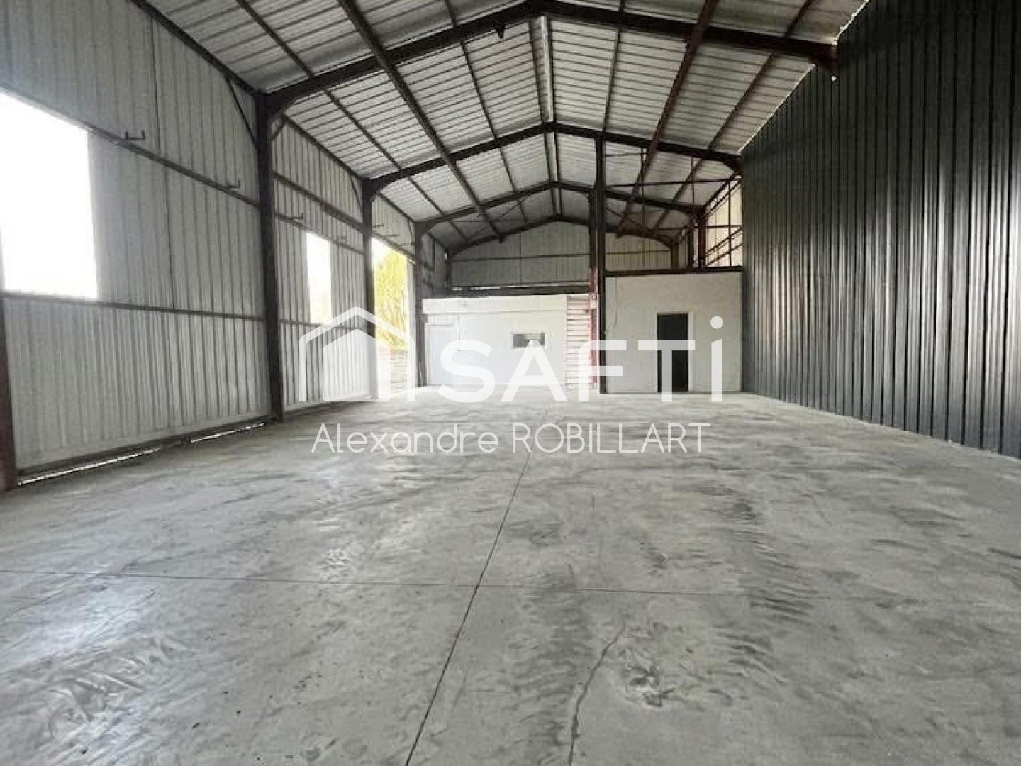 Locaux à vendre - 3 pièces - 300m2 - Liévin (62800)