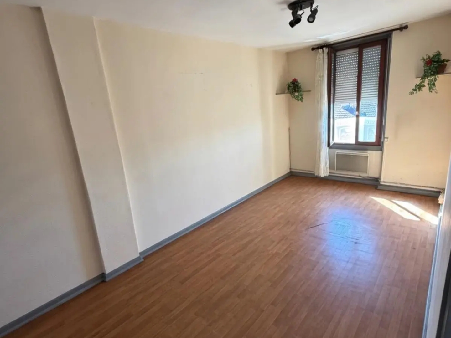 Appartement à vendre - 2 pièces - 19m2 - Villeurbanne (69100)