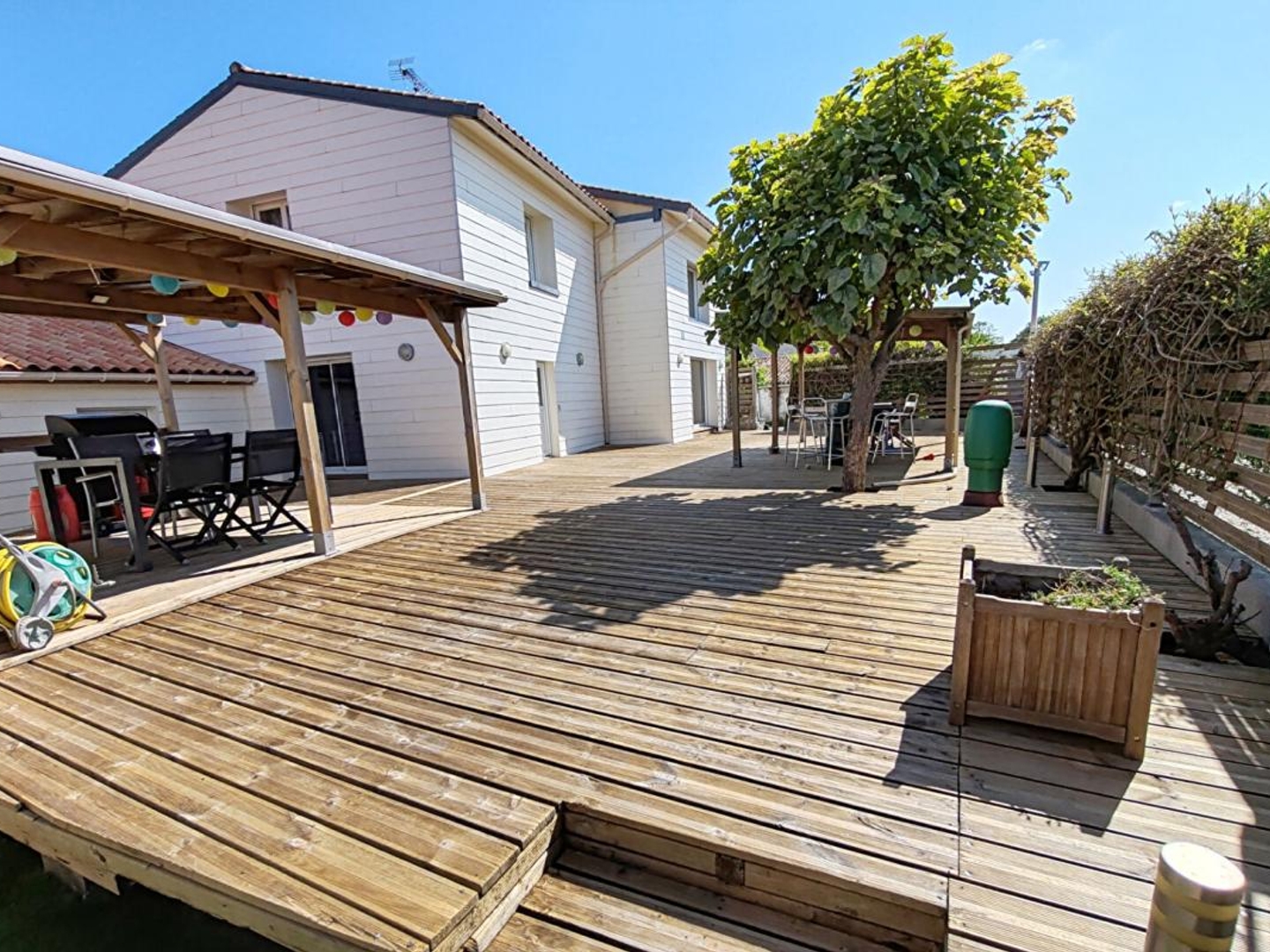 Maison à vendre - 6 pièces - 184m2 - Nuaillé-D'aunis (17540)