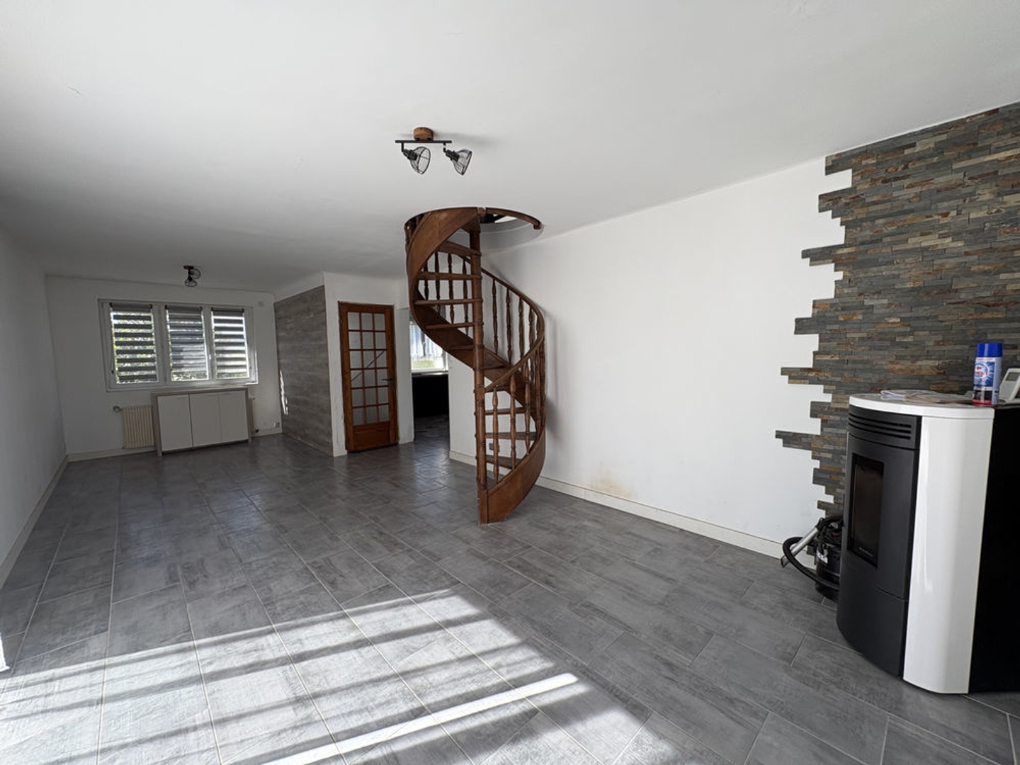 Maison à vendre - 6 pièces - 110m2 - Véron (89510)