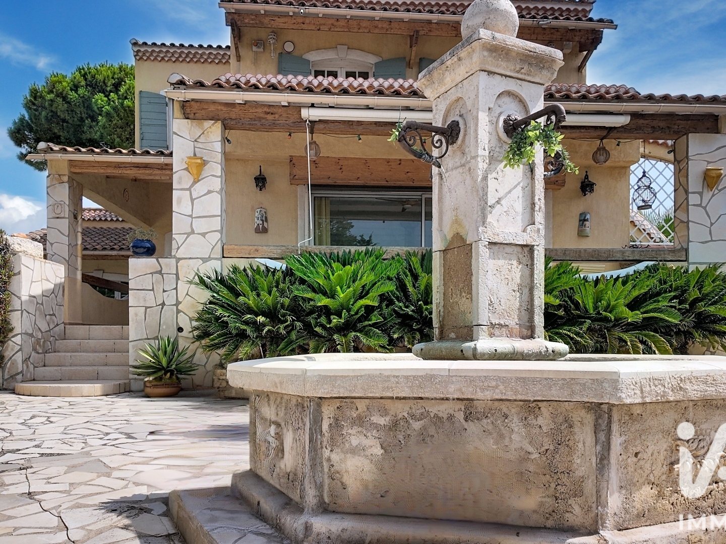 Maison à vendre - 4 pièces - 136m2 - Port-De-Bouc (13110)