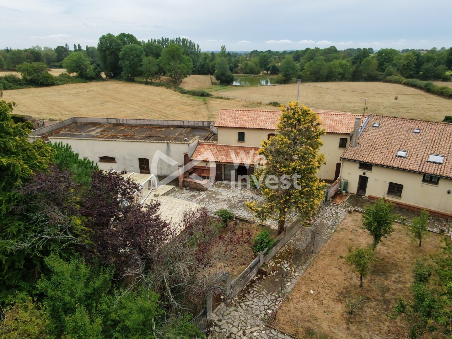 Maison à vendre - 12 pièces - 478m2 - Saint-Aubin-Le-Cloud (79450)