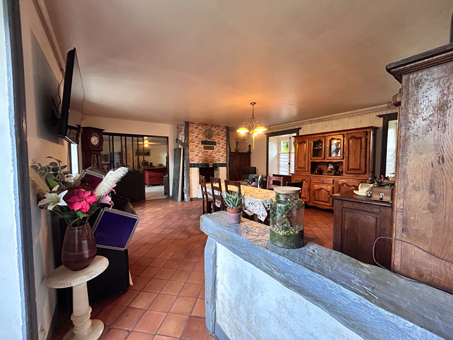 Immeuble à vendre - 9 pièces - 341m2 - Saint-Méen-Le-Grand (35290)